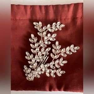 AiandEva bridal headpiece. Silver with crystals.